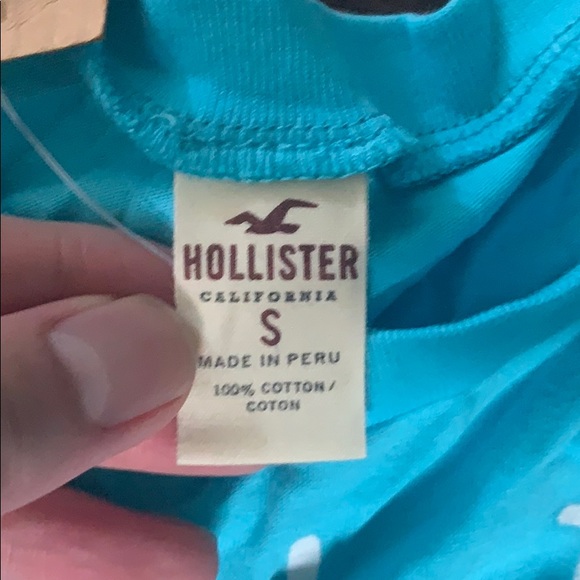Selling Brand New Hollister Blue Tee shirt size S - Picture 2 of 3